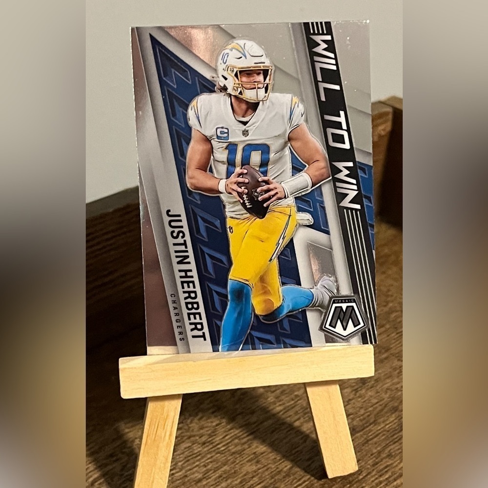 🏈 Justin Herbert, NFL Football Trading Sports Card #WW-6
